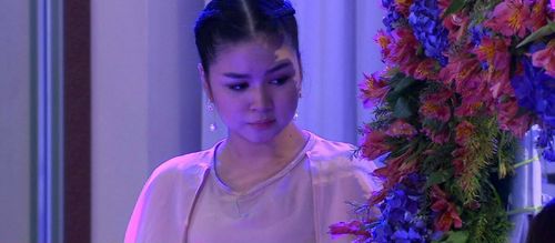 Eliza Pineda in Kambal, karibal (2017)