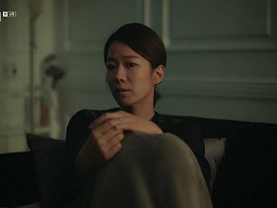 Hye-jin Jeon in Misty (2018)