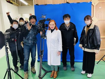 Iris Karina on set of Unbelievable