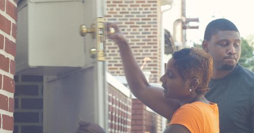 A set picture from Single & Selfish
