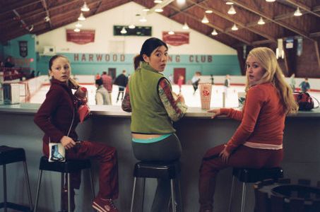 L-R: Nikki (Kirsten Olson),Tiffany (Jocelyn Lai),Gen (Hayden Panettiere).