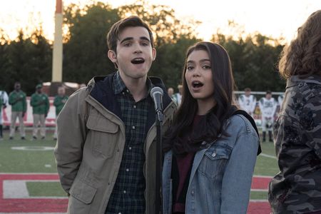 Ted Sutherland and Auli'i Cravalho in Rise (2018)