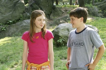 Josh Hutcherson and Charlotte Ray Rosenberg in Little Manhattan (2005)