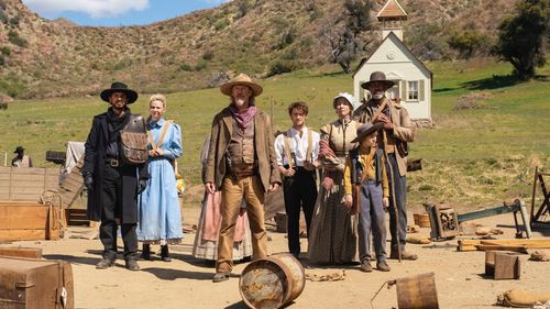 Still of Steve Buscemi, Daniel Radcliffe, Tammy Dahlstrom, Lamont Thompson, Erin Darke, Karan Soni and River Drosche in 
