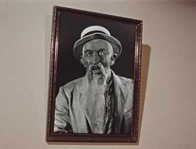 Nikolay Volkov in The Flying Carpet (1957)