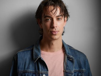Dylan Mask