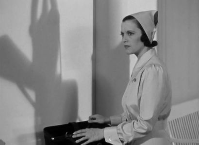Gale Page in The Amazing Dr. Clitterhouse (1938)