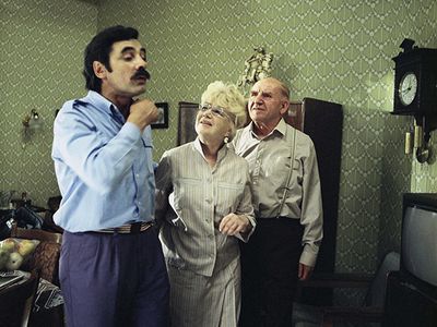 Lyudmila Shagalova, Aleksandr Pankratov-Chyornyy, and Nikolay Parfyonov in Gde nakhoditsya Nofelet? (1988)