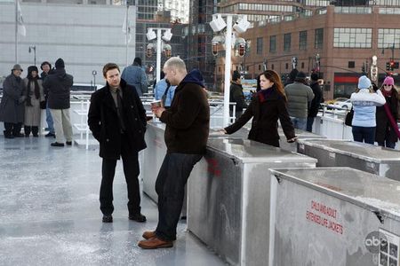 Jeremy Renner, Amber Tamblyn, and Corey Stoll in The Unusuals (2009)