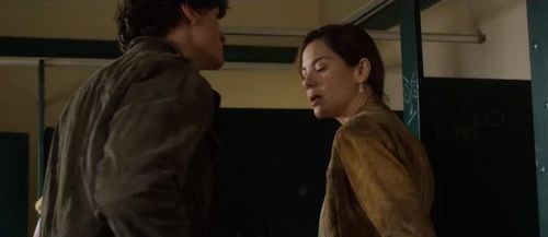 ECHOES (Netflix) - Michelle Monaghan and Ryan Paynter