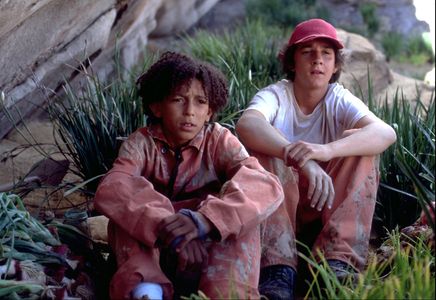 Shia LaBeouf and Khleo Thomas in Holes (2003)