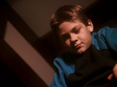 Calvin DeVault in Profiler (1996)