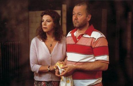 Enrique Piñeyro and Stefania Sandrelli in Waiting for the Messiah (2000)