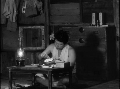Eiji Okada in Woman in the Dunes (1964)