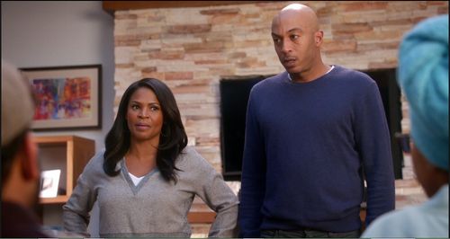 Nia Long, Mike Epps, James Lesure, and Iman Benson in Uncle Buck (2016)