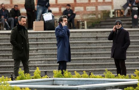 Ali Sürmeli, Mustafa Ugurlu, and Onur Saylak in Crash: 17.Bölüm (2019)