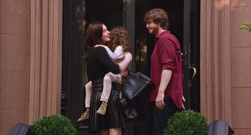 Anne Hathaway, Anders Holm, and JoJo Kushner in The Intern (2015)