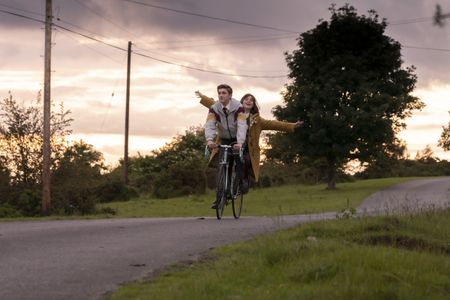 Fionn O'Shea and Lola Petticrew in Dating Amber (2020)