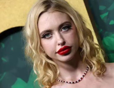 Chloe Cherry in Porn Star (2017)