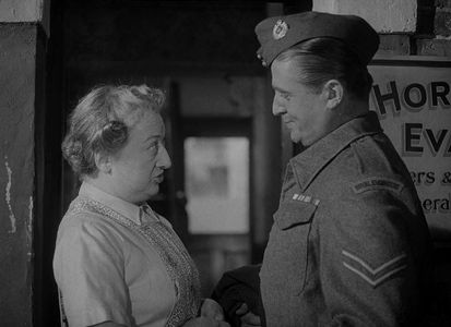 Gladys Henson and Jack Warner in The Captive Heart (1946)