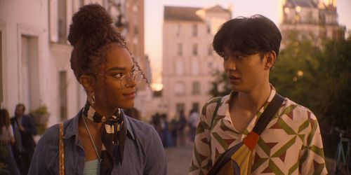 Yasmin Finney and William Gao in Heartstopper (2022)