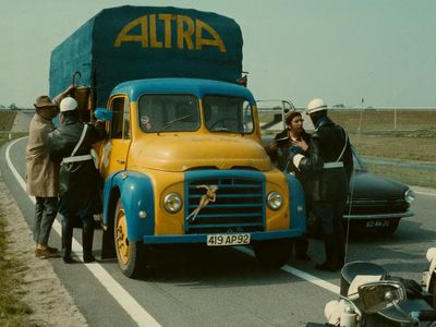 Jacques Tati and Marcel Fraval in Trafic (1971)
