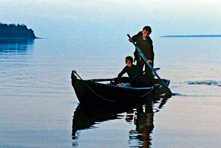 Ivan Dobronravov and Vladimir Garin in The Return (2003)