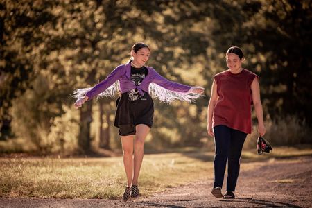 Isabel Deroy-Olson and Lily Gladstone in Fancy Dance (2023)