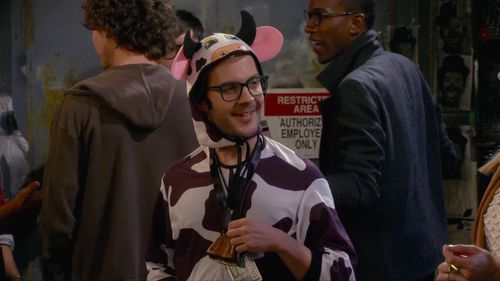 Will Deutsch in 2 Broke Girls (2011)
