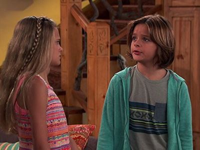 Mace Coronel and Lizzy Greene in Nicky, Ricky, Dicky & Dawn (2014)