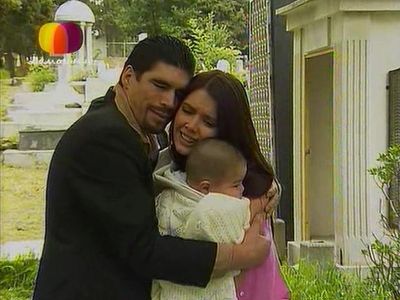 Marlene Favela in Contra viento y marea (2005)