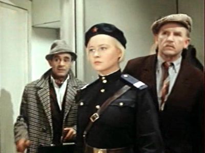 Larisa Barabanova, Zinoviy Gerdt, and Nikolay Parfyonov in Vas vyzyvaet Taymyr (1971)