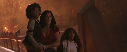 Neve Campbell, Noah Cottrell, and McKenna Roberts in Skyscraper (2018)