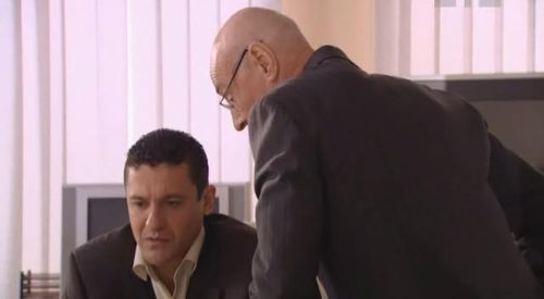 Mikhail Safronov in Serdtsu ne prikazhesh (2007)