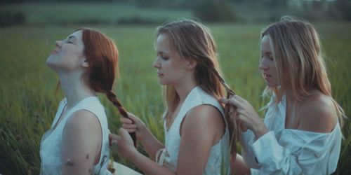 Sonja O'Hara, Sara Cicilian, and Ellen Toland in Doomsday (2016)