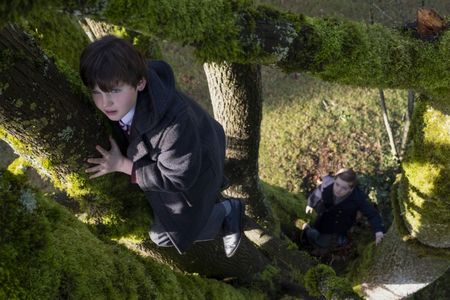 Benjamin Evan Ainsworth in The Haunting of Bly Manor (2020)