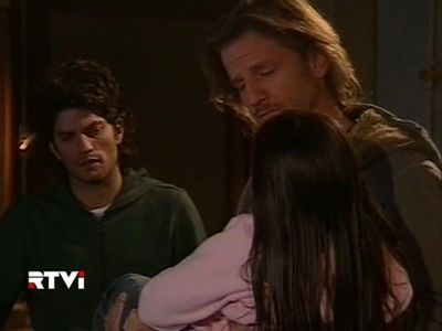Facundo Arana and Fabio Di Tomaso in Vidas robadas (2008)