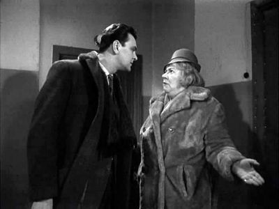 Faina Ranevskaya and Yuriy Yakovlev in Lyogkaya zhizn (1964)