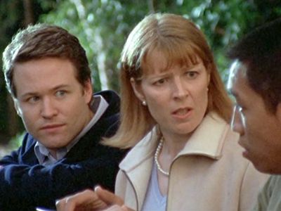 Anh Do, Henry Nixon, and Fiona Terry in Don't Blame the Koalas (2002)