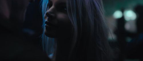 Marija Skangale in James Blunt: Bartender (2017)