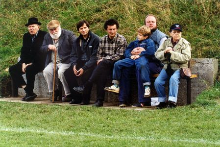 Jan Hrusínský, Jirina Jirásková, Milan Simácek, Jan Skopecek, Lubor Tokos, and Ondrej Vetchý in Kozené slunce (2002)