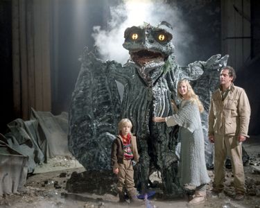 Christopher Lloyd, Allison Balson, Robert Fleet, and Stephan Szpak-Fleet in Legend of the White Horse (1987)