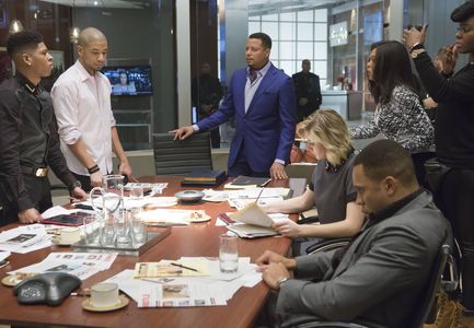 Terrence Howard, Taraji P. Henson, Jussie Smollett, Trai Byers, Bryshere Y. Gray, and Ta'Rhonda Jones in Empire (2015)