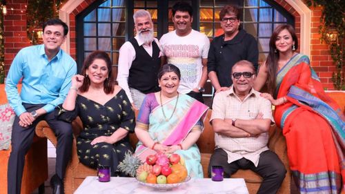 Aatish Kapadia, Anjan Srivastav, Bharti Achrekar, Sumeet Raghavan, Pariva Pranati, Jamnadas Majethia, and Kapil Sharma i