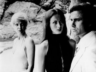 Nino Castelnuovo, Andrea Jonasson, and Gila von Weitershausen in Gott schützt die Liebenden (1973)