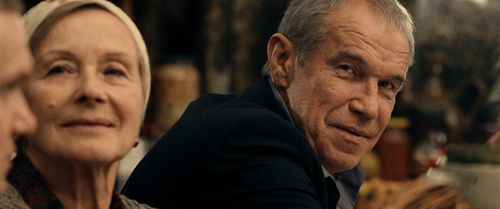 Sergey Garmash and Larisa Malevannaya in Home (2011)
