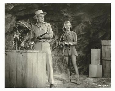 Phyllis Coates and Myron Healey in Panther Girl of the Kongo (1955)