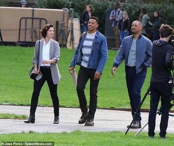 Mary Elizabeth Winstead, Victor Hugo and Will Smith on the set of Gemini Man
