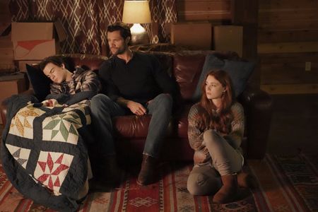 Jared Padalecki, Violet Brinson, and Kale Culley in Walker (2021)