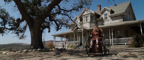 Talitha Eliana Bateman in Annabelle: Creation (2017)